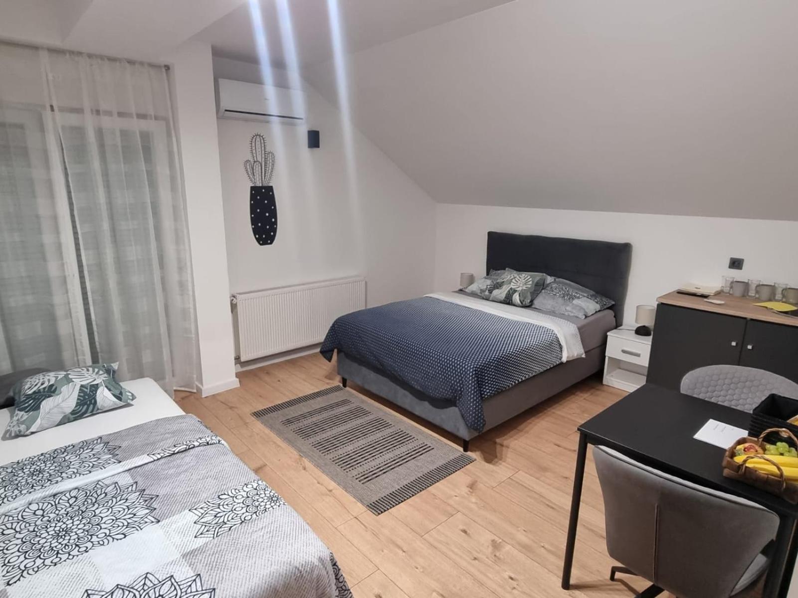 Sobe Marta Hotel Trgovisce Luaran gambar