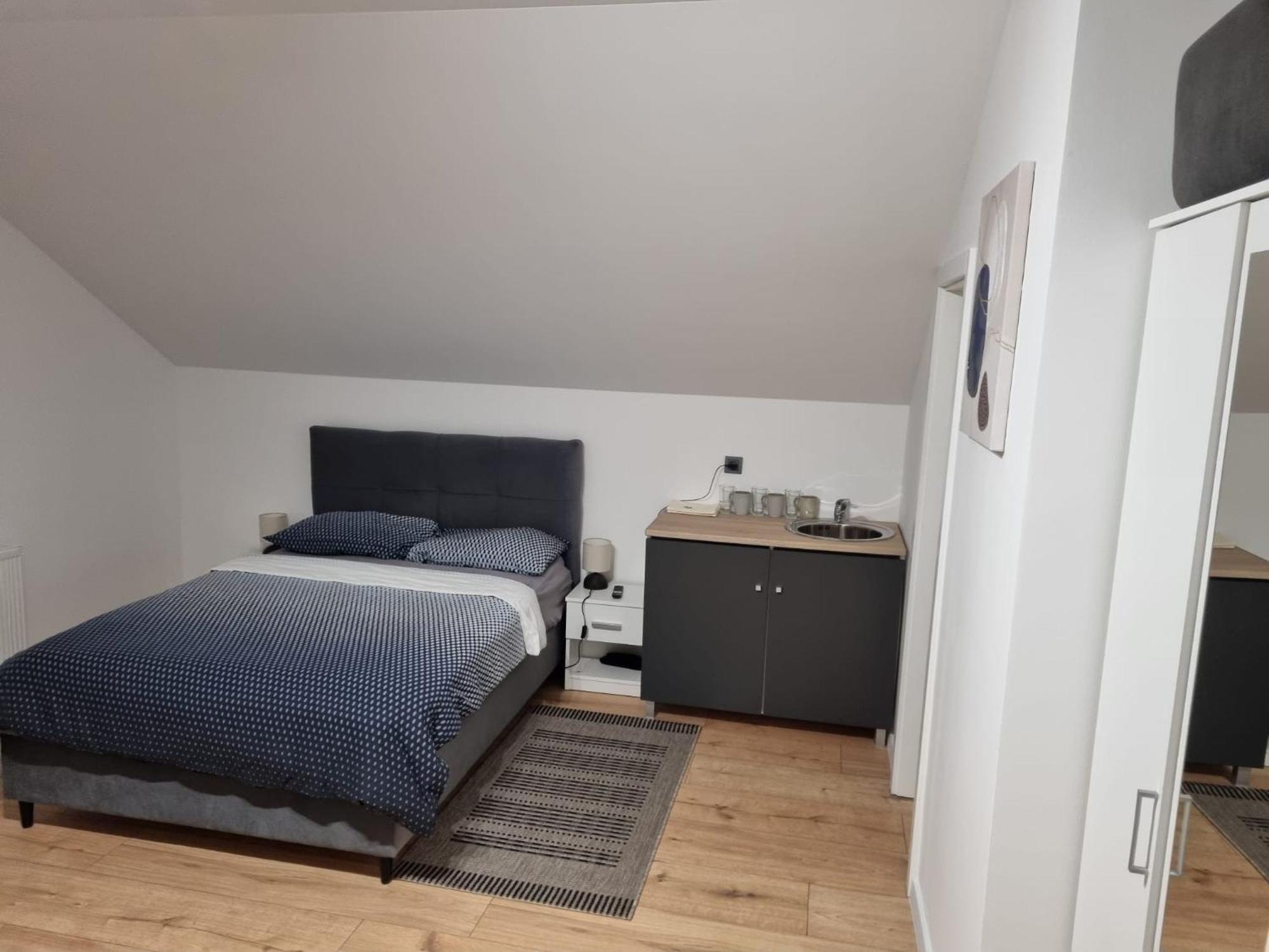 Sobe Marta Hotel Trgovisce Luaran gambar